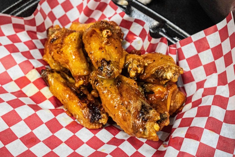 520 Wings: HBCU Alumnus Culinary Legacy Soars in Savannah