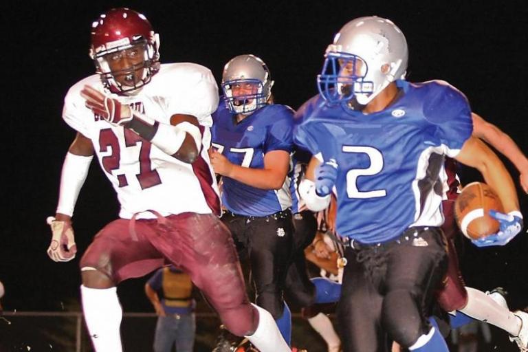 Virginia University of Lynchburg plans to launch a football program this fall, since 1954