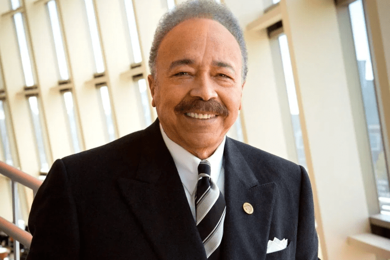 Hampton President Dr. William R. Harvey Gives College Students Tips In New Book